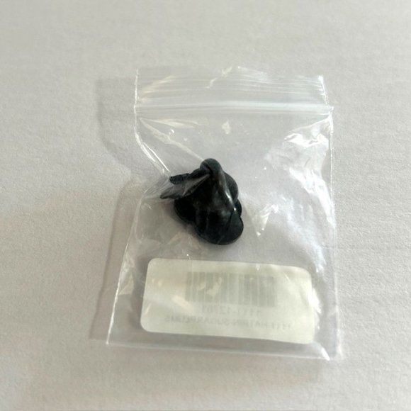 Boston Scally Co. The Sugar Plums Hat Pin Christmas Purple Rubber Backed Enamel - Picture 3 of 3